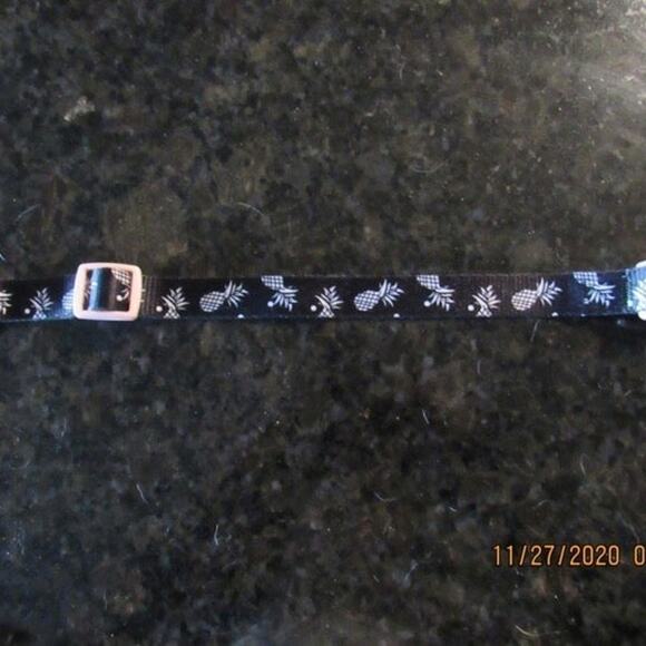 Black dog collar with pink pineapples​ - Picture 2 of 2